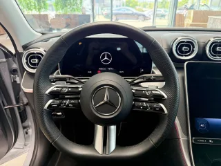 MERCEDES-BENZ C 180 – Fahrzeugbild 12