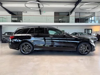 MERCEDES-BENZ C 220 – Fahrzeugbild 3