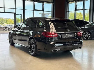 MERCEDES-BENZ C 220 – Fahrzeugbild 4