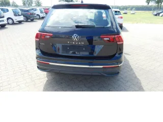 VW Tiguan – Fahrzeugbild 4