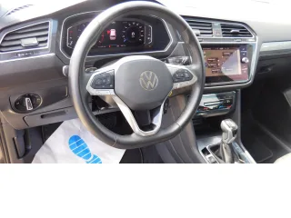 VW Tiguan – Fahrzeugbild 9