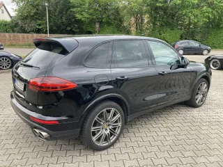 PORSCHE Cayenne – Fahrzeugbild 3