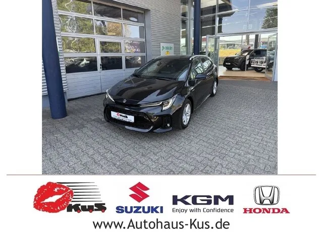 SUZUKI Swace – Fahrzeugbild 1