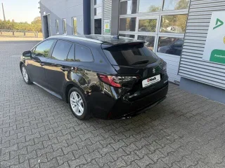 SUZUKI Swace – Fahrzeugbild 5