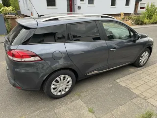 RENAULT Clio – Fahrzeugbild 4