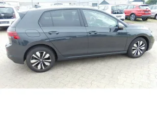 VW Golf – Fahrzeugbild 2