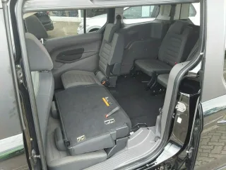 FORD Grand – Fahrzeugbild 11