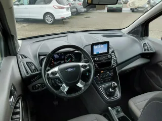 FORD Grand – Fahrzeugbild 15