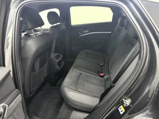AUDI e-tron – Fahrzeugbild 6