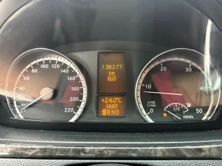 MERCEDES-BENZ Viano – Fahrzeugbild 9