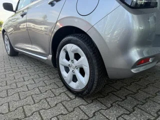 SUZUKI Swift – Fahrzeugbild 6