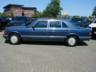 MERCEDES-BENZ 560 – Fahrzeugbild 6