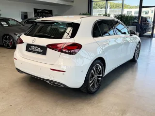 MERCEDES-BENZ A 180 – Fahrzeugbild 11