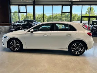 MERCEDES-BENZ A 180 – Fahrzeugbild 3