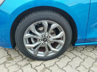FORD Focus – Fahrzeugbild 4