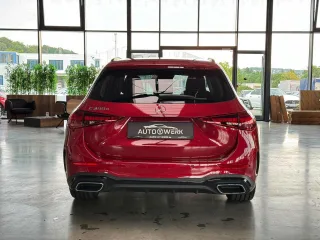 MERCEDES-BENZ C 300 – Fahrzeugbild 12