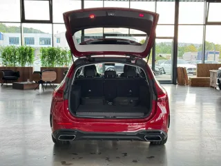 MERCEDES-BENZ C 300 – Fahrzeugbild 13