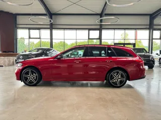 MERCEDES-BENZ C 300 – Fahrzeugbild 3