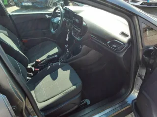 FORD FIESTA – Fahrzeugbild 11