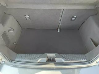 FORD FIESTA – Fahrzeugbild 8