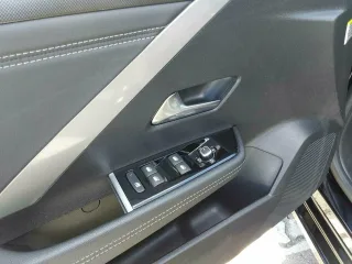 OPEL Astra – Fahrzeugbild 10