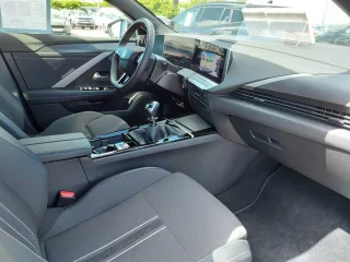 OPEL Astra – Fahrzeugbild 11