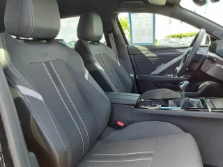 OPEL Astra – Fahrzeugbild 12