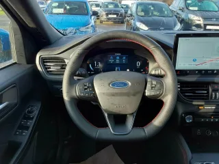 FORD KUGA – Fahrzeugbild 11