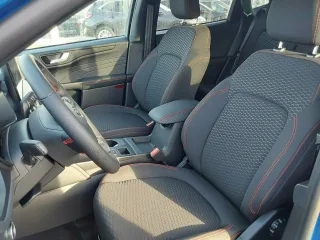 FORD KUGA – Fahrzeugbild 6