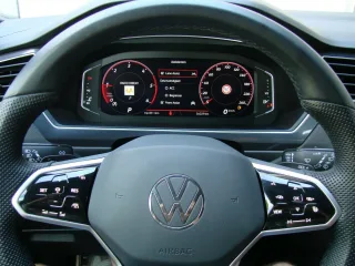 VW Tiguan – Fahrzeugbild 10