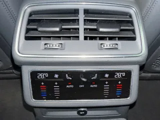 AUDI A6 – Fahrzeugbild 12