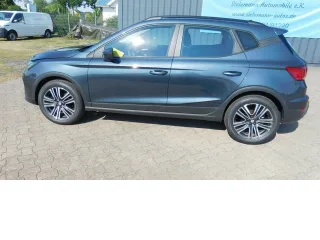 SEAT Arona – Fahrzeugbild 1