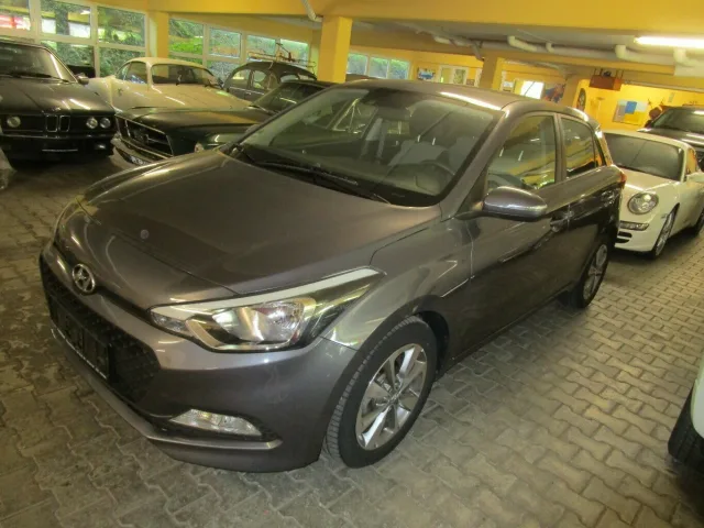 HYUNDAI i20 gebraucht kaufen