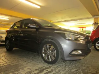 HYUNDAI i20 – Fahrzeugbild 2