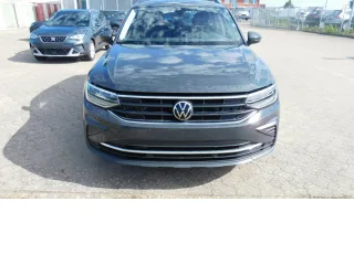 VW Tiguan – Fahrzeugbild 4