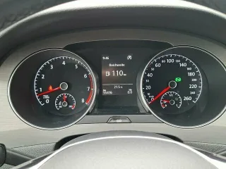 VW Golf – Fahrzeugbild 11