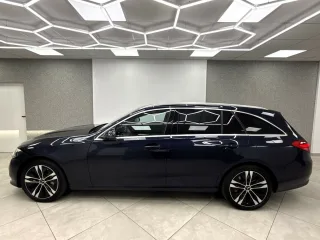 MERCEDES-BENZ C 300 – Fahrzeugbild 3