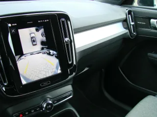 VOLVO XC40 – Fahrzeugbild 12