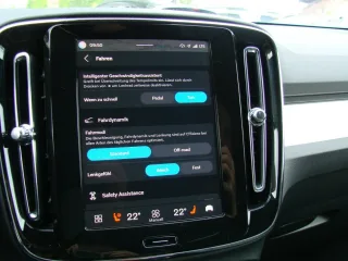 VOLVO XC40 – Fahrzeugbild 14