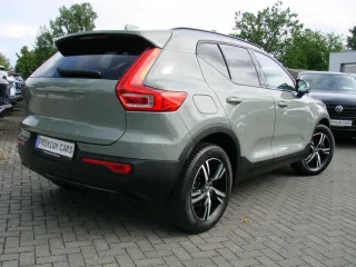 VOLVO XC40 – Fahrzeugbild 3