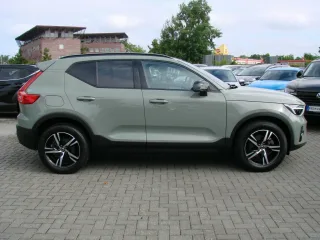 VOLVO XC40 – Fahrzeugbild 4