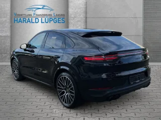PORSCHE Cayenne – Fahrzeugbild 6