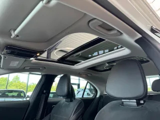 MERCEDES-BENZ C 220 – Fahrzeugbild 12