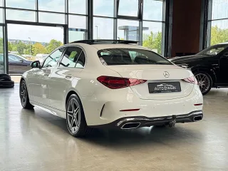 MERCEDES-BENZ C 220 – Fahrzeugbild 4