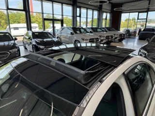 MERCEDES-BENZ C 220 – Fahrzeugbild 8
