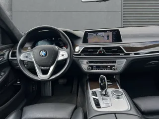 BMW 740d – Fahrzeugbild 11