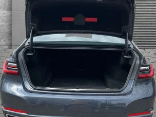 BMW 740d – Fahrzeugbild 8