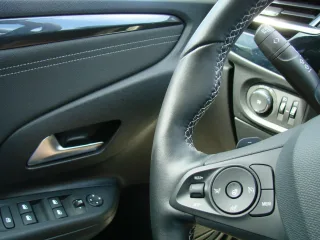 OPEL Corsa – Fahrzeugbild 9