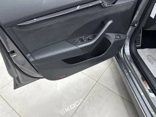 SKODA Octavia – Fahrzeugbild 10