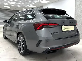 SKODA Octavia – Fahrzeugbild 4